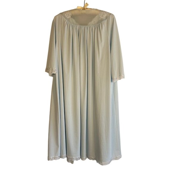 Other - Vintage Shadowline gown with robe M light blue with lace, embroidered flowers
